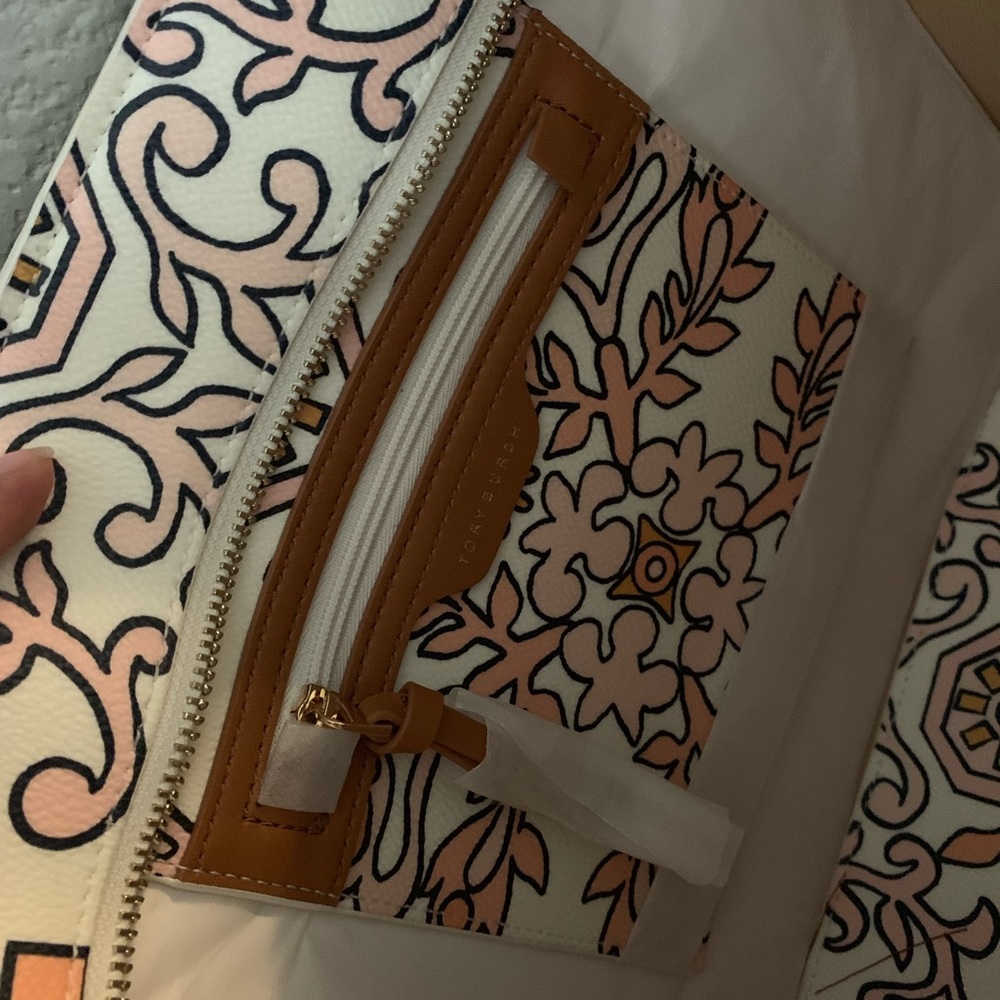 Beautiful Tory butch bag ♥️ - Picture 5 of 7